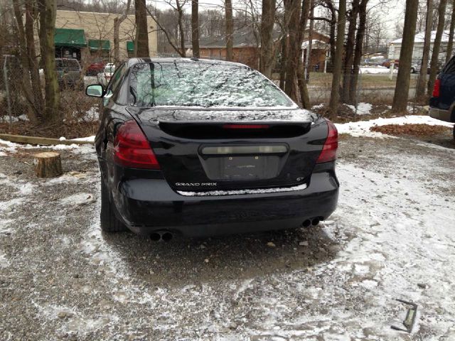 Pontiac Grand Prix 2004 photo 3