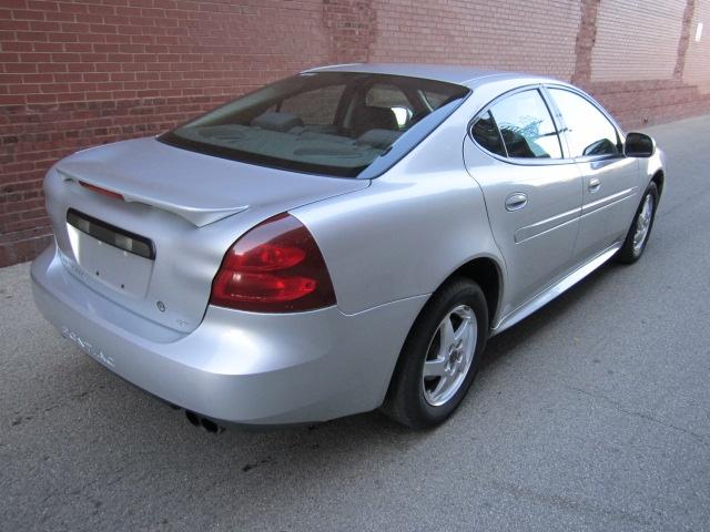 Pontiac Grand Prix 2004 photo 1