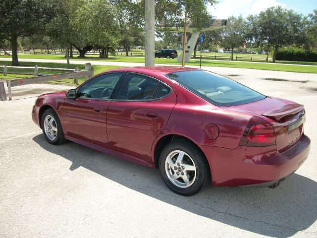 Pontiac Grand Prix 2004 photo 1