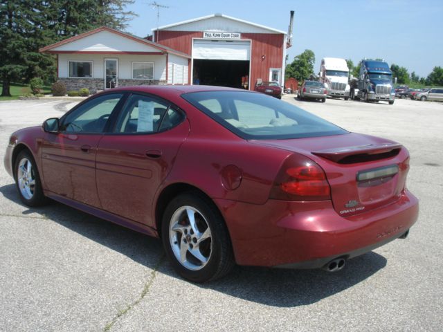 Pontiac Grand Prix 2004 photo 3