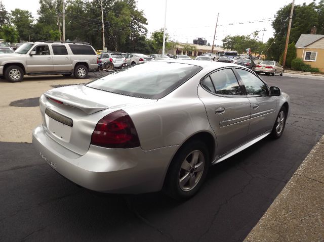 Pontiac Grand Prix Base Sedan