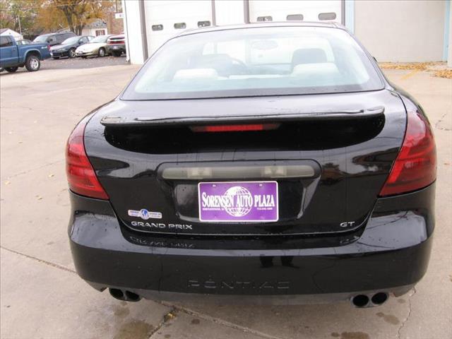 Pontiac Grand Prix 2005 photo 3
