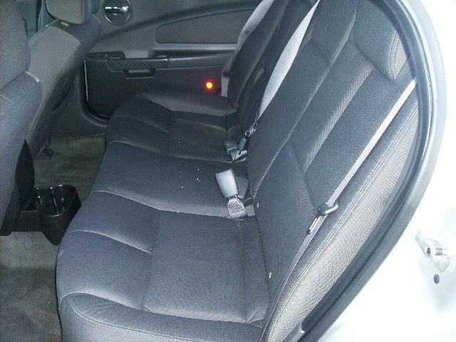 Pontiac Grand Prix 2005 photo 3