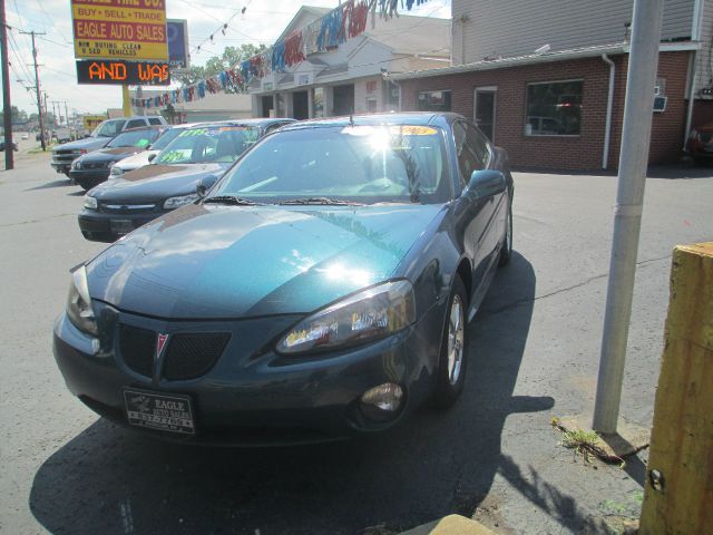 Pontiac Grand Prix 2005 photo 4