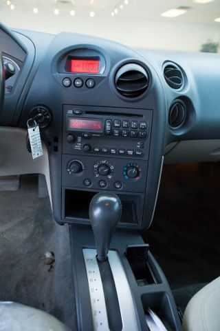 Pontiac Grand Prix 2005 photo 4