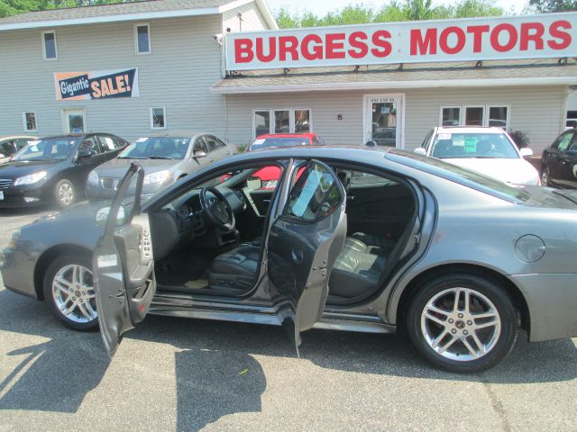 Pontiac Grand Prix 2005 photo 3