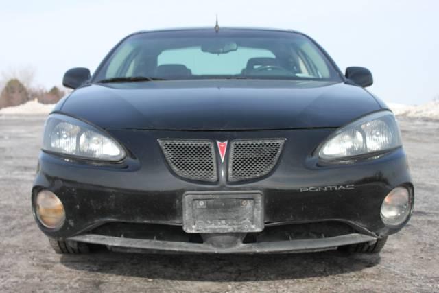 Pontiac Grand Prix 2005 photo 1