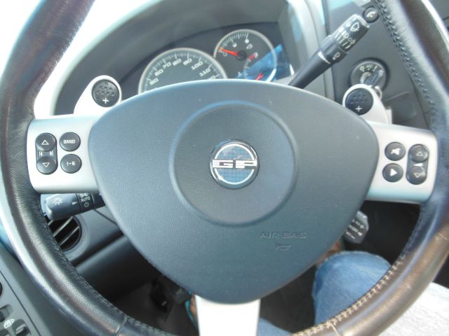 Pontiac Grand Prix 2005 photo 2