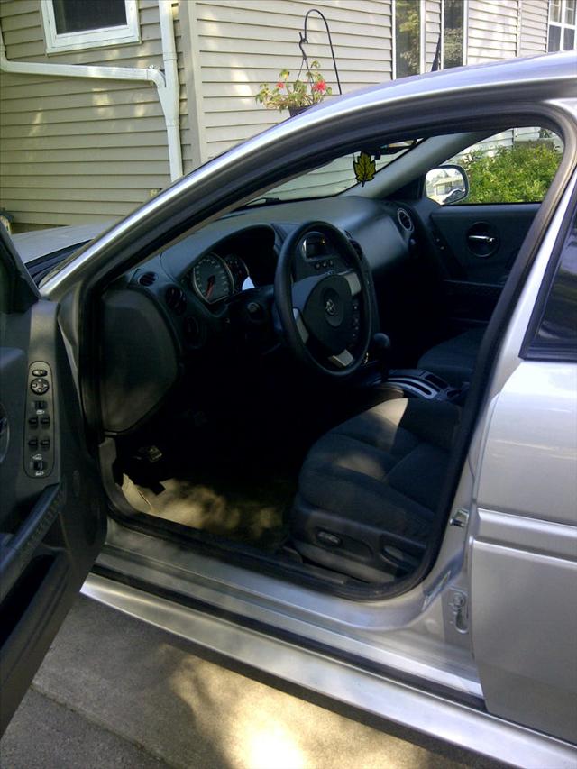 Pontiac Grand Prix 2005 photo 4