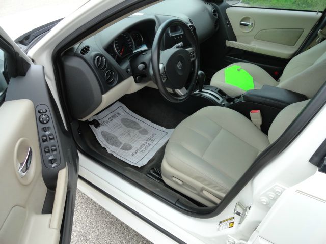 Pontiac Grand Prix 2005 photo 11