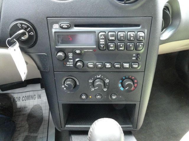 Pontiac Grand Prix 2005 photo 6