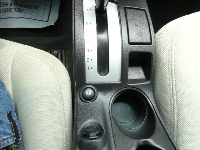 Pontiac Grand Prix 2005 photo 7