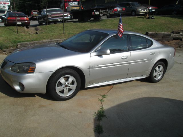 Pontiac Grand Prix Base Sedan