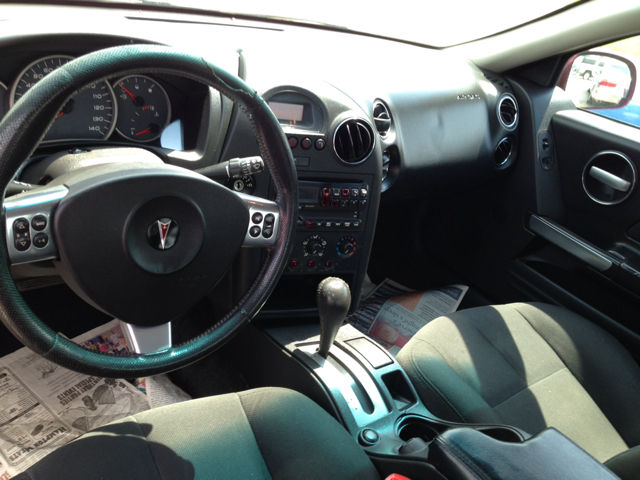 Pontiac Grand Prix 2006 photo 10