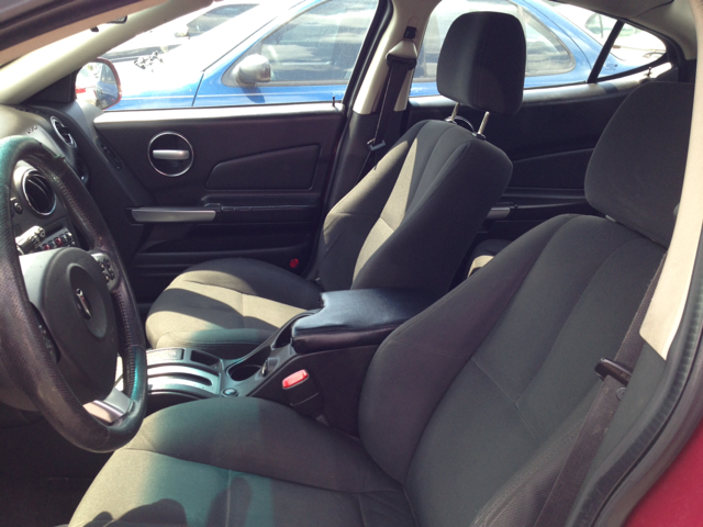 Pontiac Grand Prix 2006 photo 11