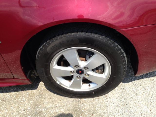 Pontiac Grand Prix 2006 photo 7