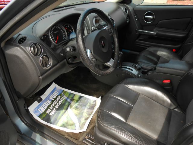 Pontiac Grand Prix 2006 photo 1