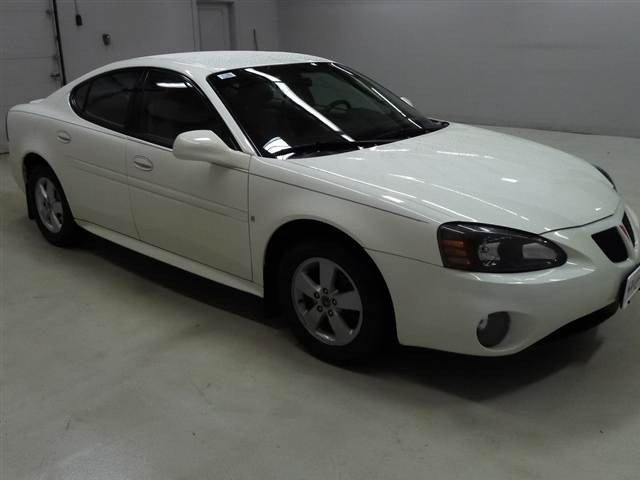Pontiac Grand Prix 2006 photo 3