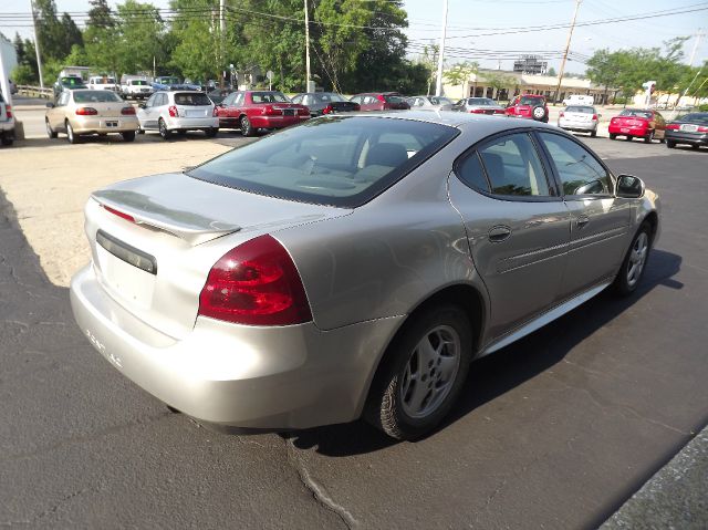Pontiac Grand Prix Base Sedan