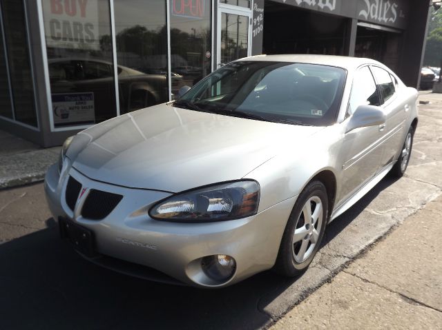 Pontiac Grand Prix 2006 photo 3