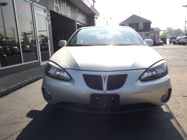 Pontiac Grand Prix 2006 photo 4