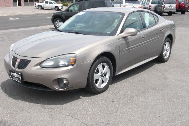 Pontiac Grand Prix 2006 photo 1