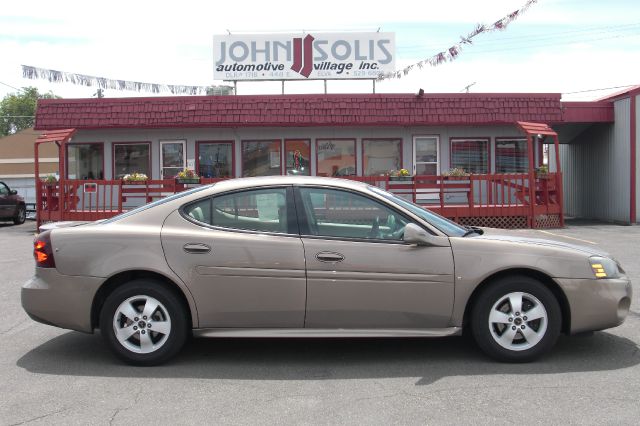 Pontiac Grand Prix 2006 photo 3