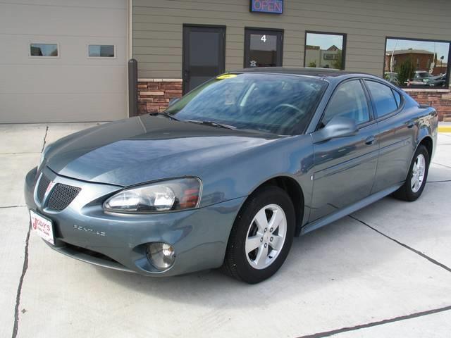 Pontiac Grand Prix 2006 photo 3