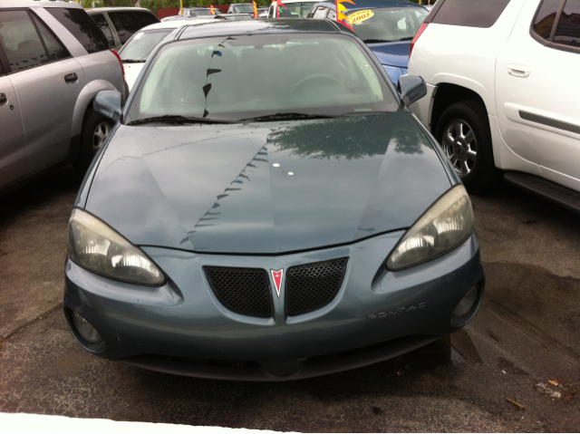 Pontiac Grand Prix Base Sedan