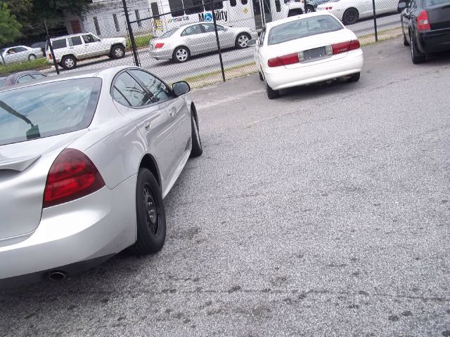 Pontiac Grand Prix 2006 photo 1