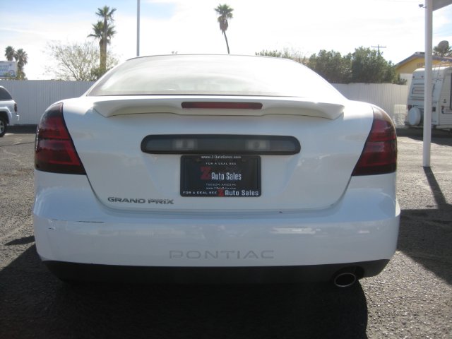 Pontiac Grand Prix 2006 photo 1