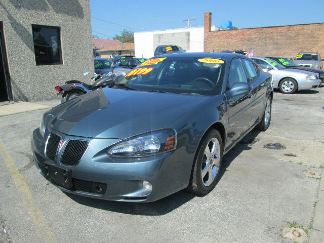 Pontiac Grand Prix 2006 photo 1