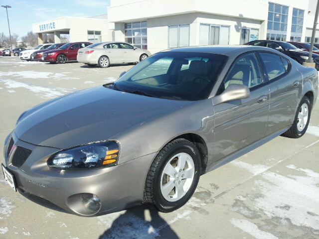 Pontiac Grand Prix 2006 photo 3