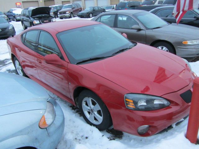 Pontiac Grand Prix 2006 photo 3