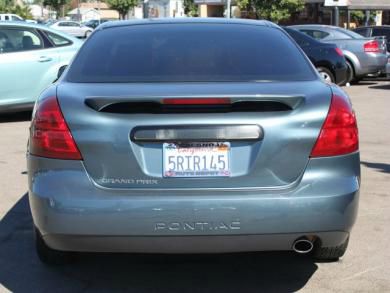 Pontiac Grand Prix 2006 photo 2