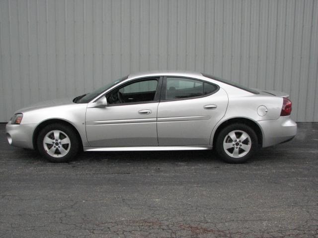 Pontiac Grand Prix Base Unspecified