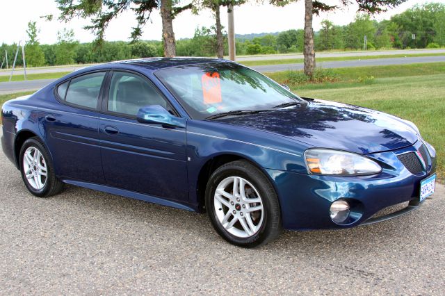 Pontiac Grand Prix 2006 photo 1