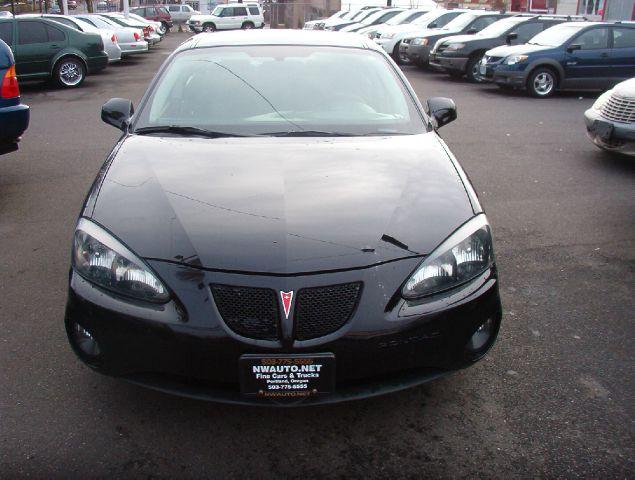 Pontiac Grand Prix 2006 photo 2