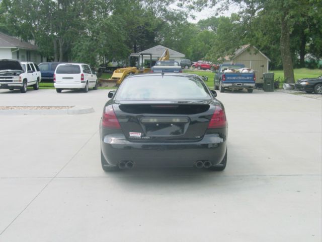 Pontiac Grand Prix 2006 photo 1