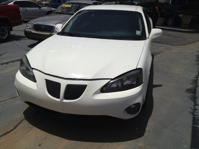 Pontiac Grand Prix 2006 photo 3
