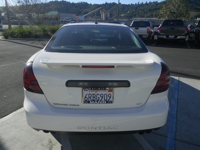 Pontiac Grand Prix 2006 photo 3