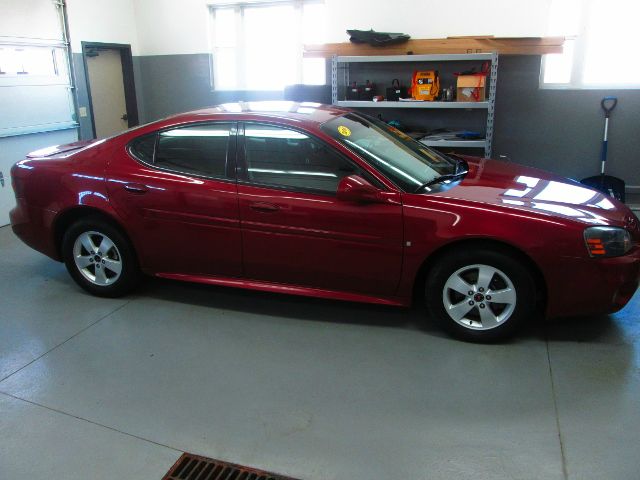 Pontiac Grand Prix 2006 photo 4
