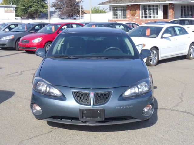 Pontiac Grand Prix Base Sedan
