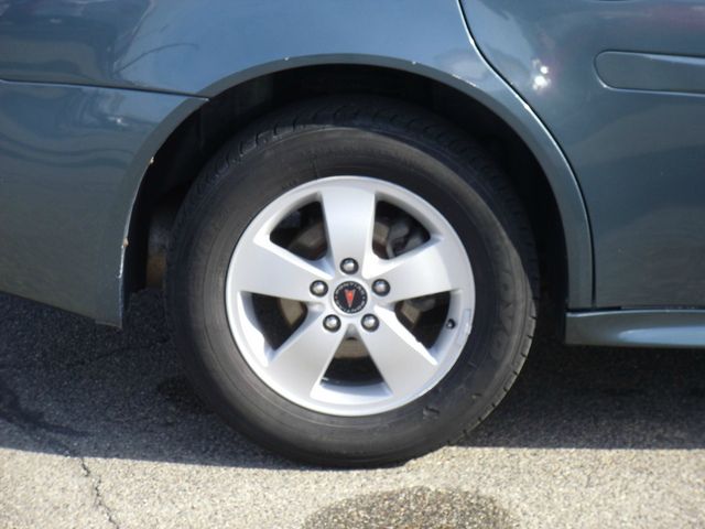 Pontiac Grand Prix 2006 photo 4