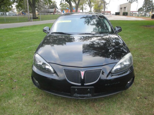 Pontiac Grand Prix 2006 photo 3