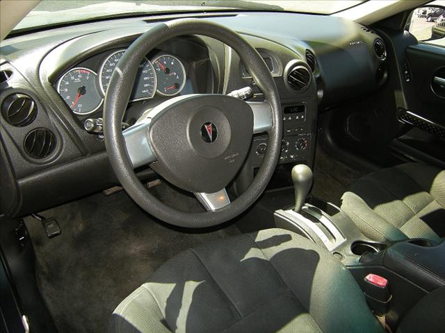 Pontiac Grand Prix 2006 photo 3