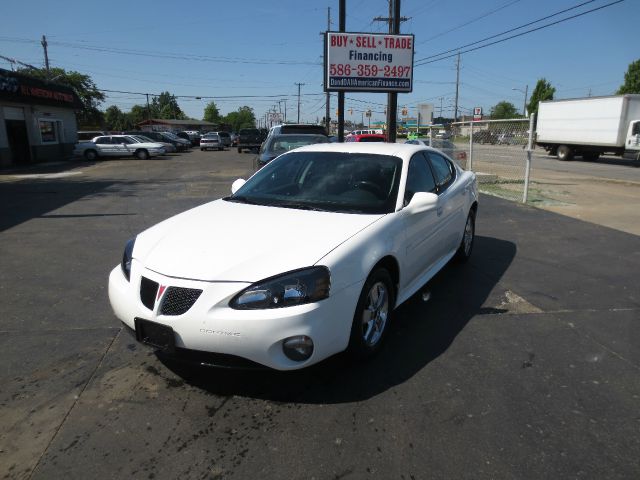 Pontiac Grand Prix 2006 photo 7