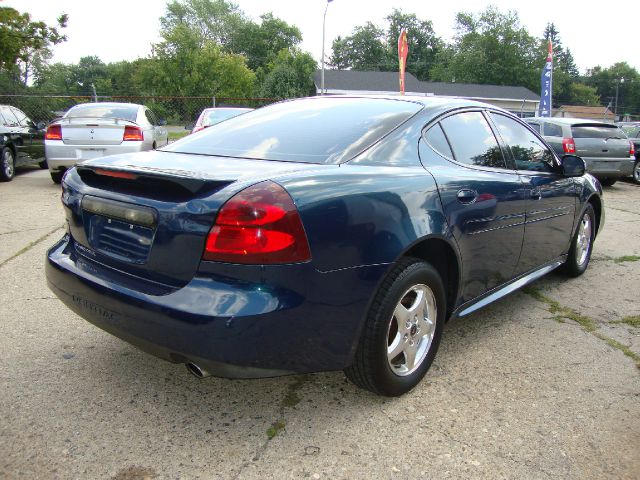 Pontiac Grand Prix Base Sedan