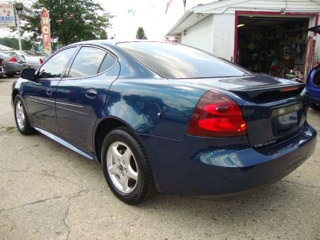 Pontiac Grand Prix 2006 photo 1