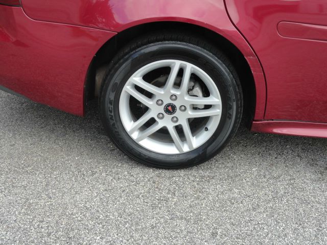 Pontiac Grand Prix 2006 photo 12